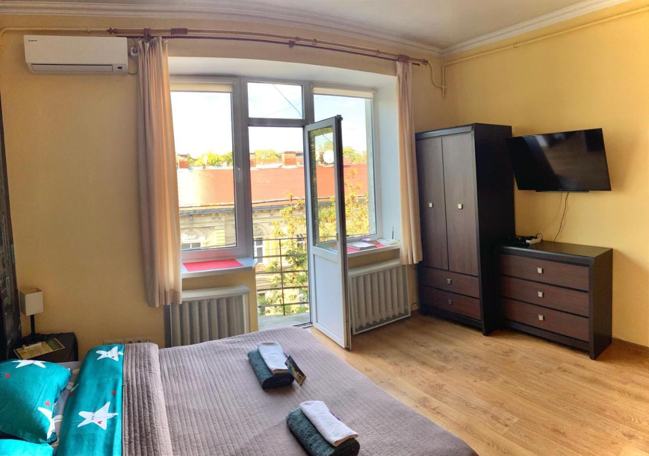 Valentine Apartment Lviv Buitenkant foto